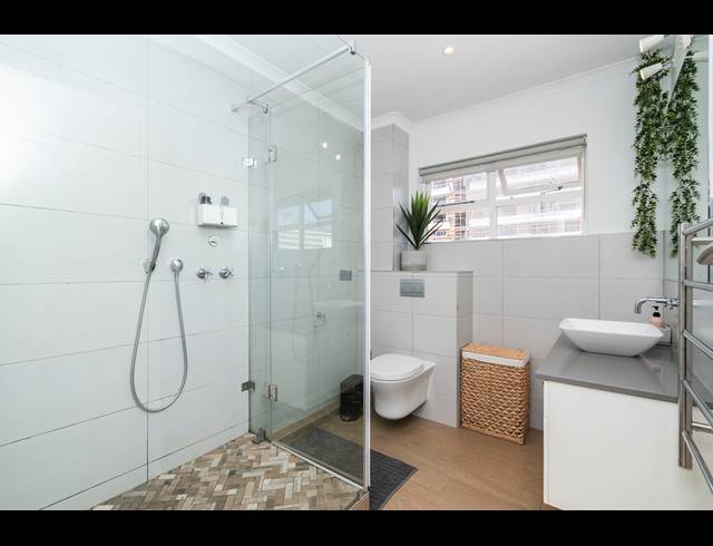 1 BEDROOM APARTMENT FOR SALE IN GREEN POINT